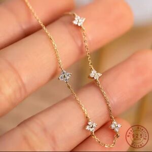 925 Sterling Silver, 18k gold plated bracelet, zircon flowers